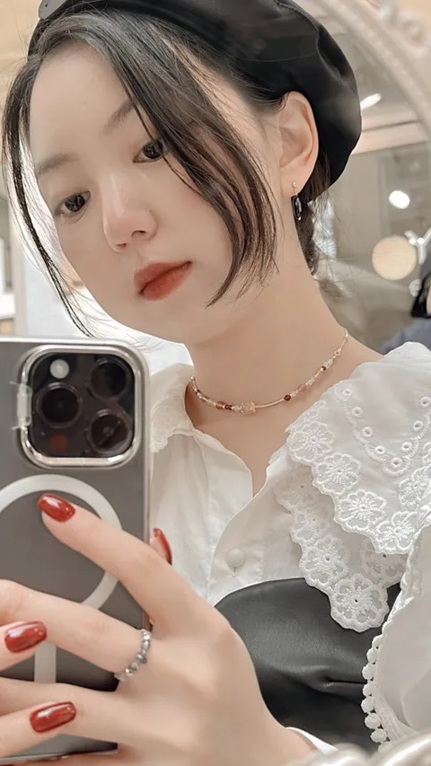 Z3M6Ly9pbWcubWVlcGNsb3VkLmNvbS9tZWVwc2hvcC9jZWEwZWFkYi0wNDQ4LTQ1MTEtYTRhNi0xNWQ4ZDE5Y2JiYTYvZmlsZXMvZTc4NWE1MzItZmQ1YS00M2MyLWIxNzUtOTAzM2Q3NDAwYTY3LmpwZw (1) 《戀與玫瑰》水晶頸鏈 草莓晶 粉晶 紅石榴 藍月光 一般包金